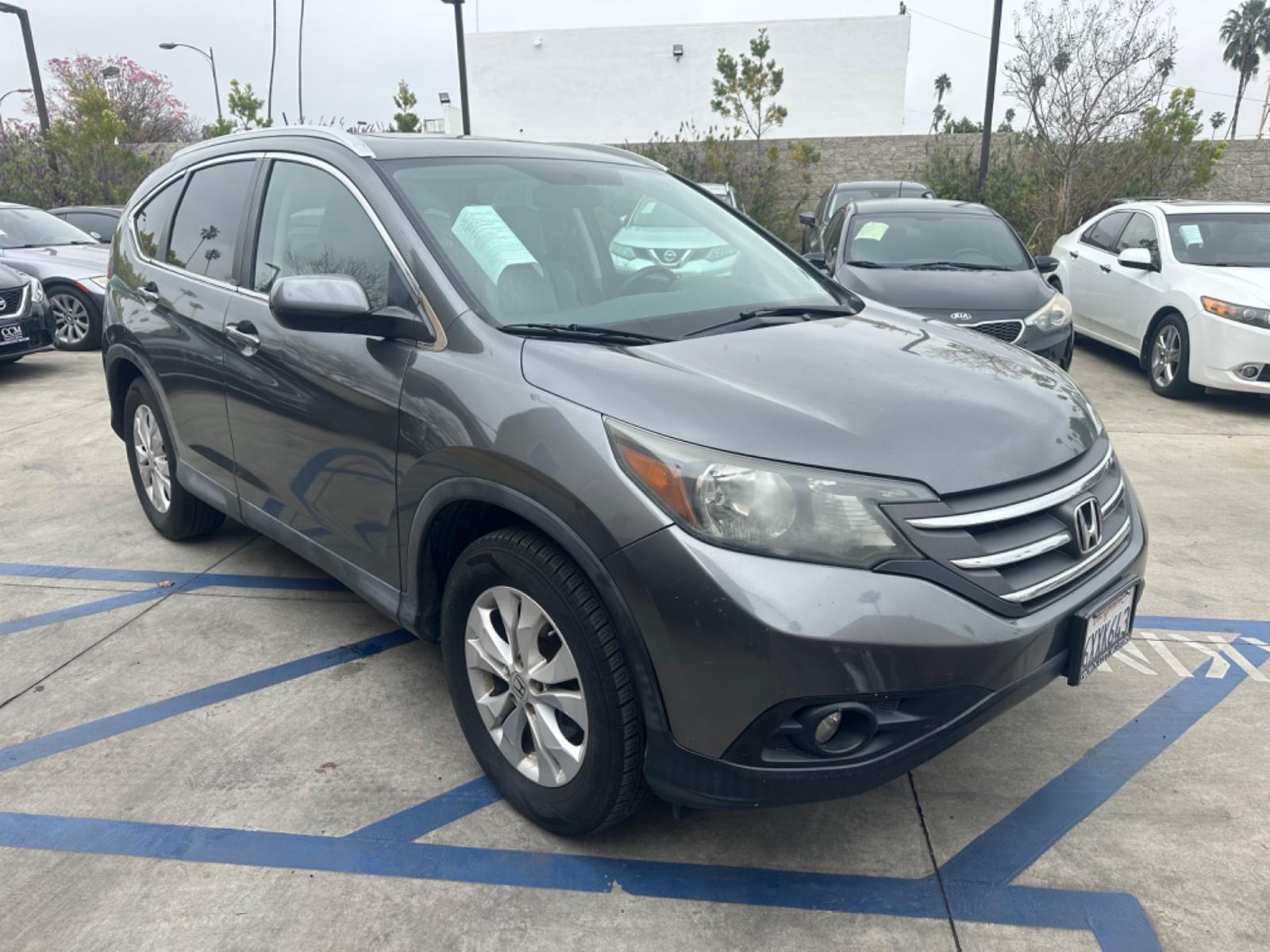 2012 Gray /Gray Honda CR-V LEATHER (2HKRM3H74CH) with an 4 Cylinder engine, Automatic transmission, located at 30 S. Berkeley Avenue, Pasadena, CA, 91107, (626) 248-7567, 34.145447, -118.109398 - Photo #11